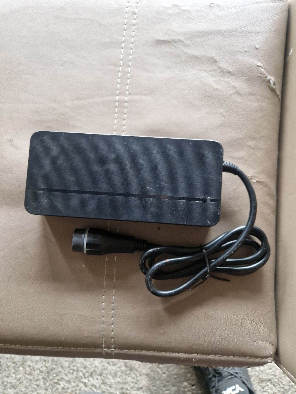 Yamaha Chargeurs: Yamaha ladegerat Neu – Neuf (Voir description) à Wil SG par ali_5dkv 1