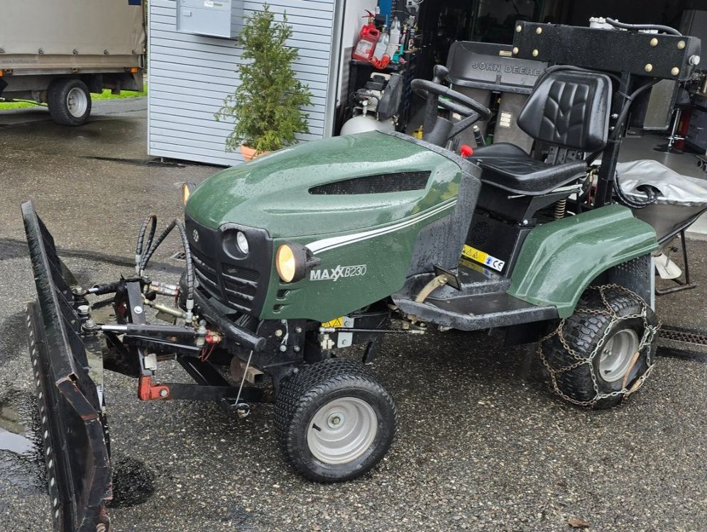 Ttraktor MAX B230 mit Schneeschild Kaufen auf Ricardo