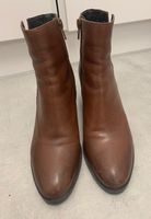 Bottines en cuir à talon T.36