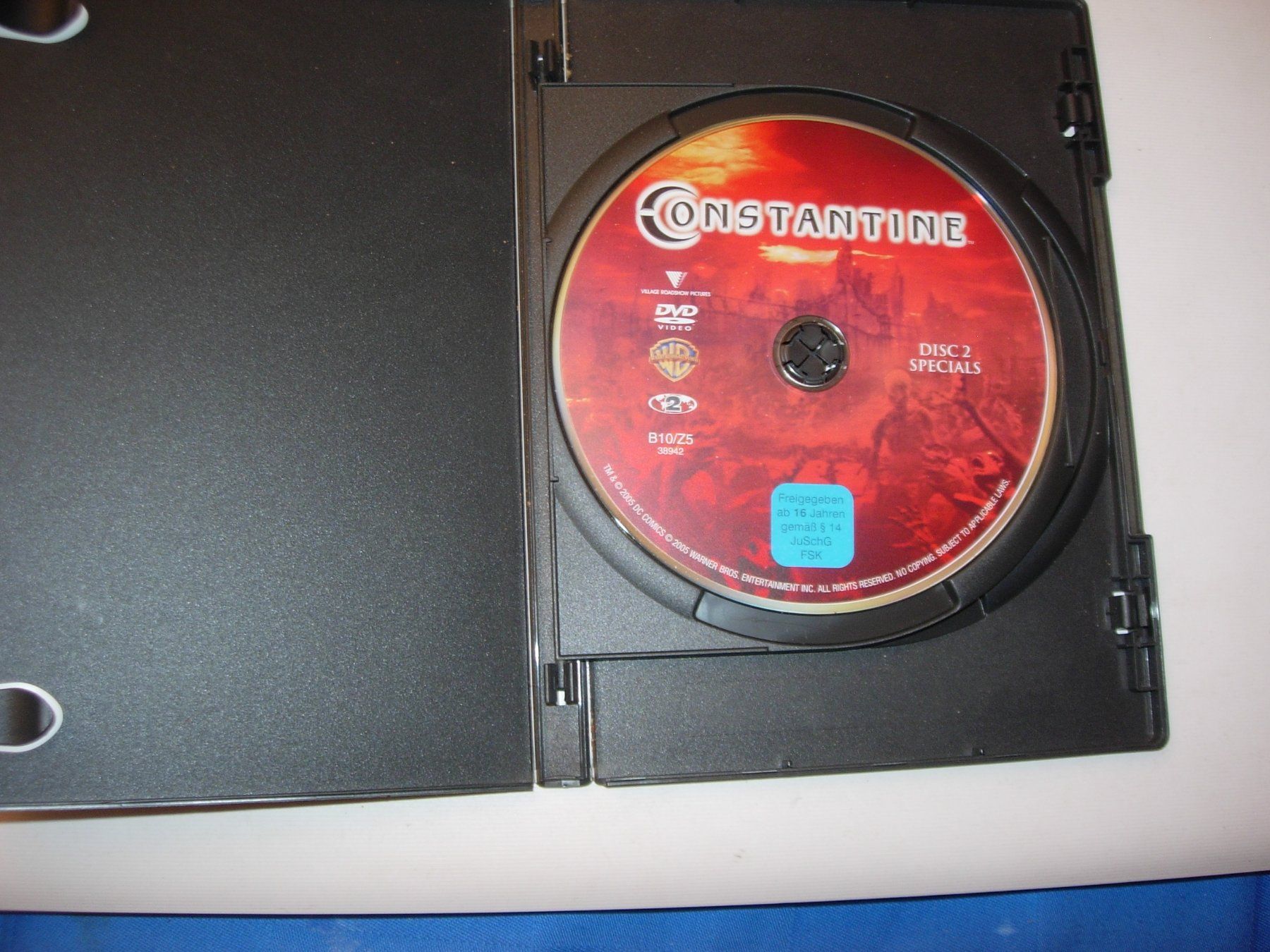 Tutti i DVDs: DVD  Constantine  mit Keanu Reeves – Usato da Hagneck venduto da Simu696 1
