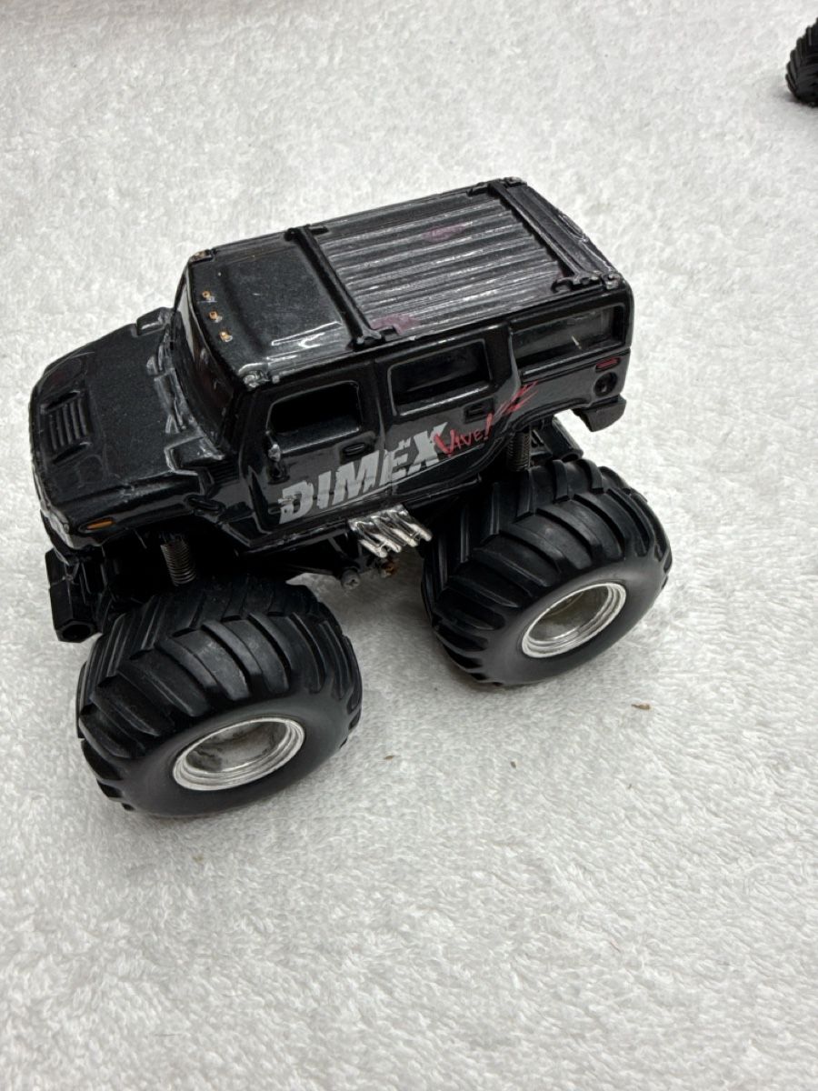 Spielzeuge: Lot de 5 Monster Jam  monster truck – Neu (gemäss Beschreibung) aus Chenens von anasantos90 5