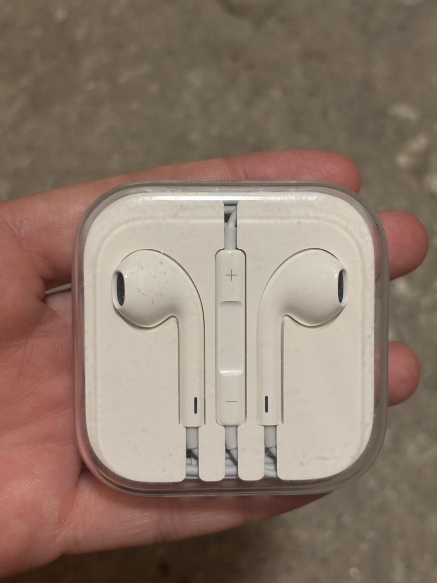 Apple Cuffie: Écouteurs Apple Blanc 3.5mm neuf – Nuovo e nell'imballaggio originale da Vevey venduto da lau_c6mw