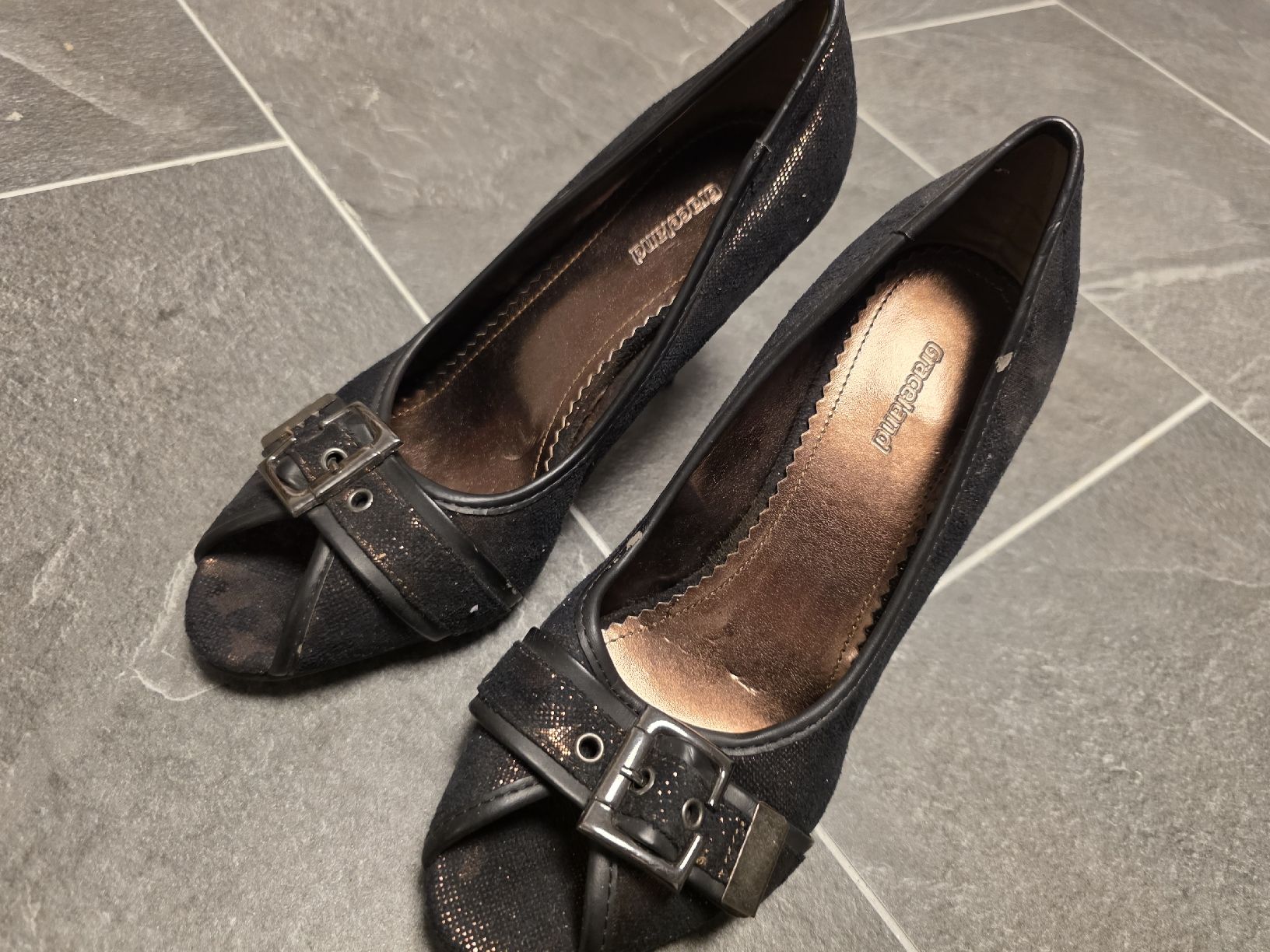 Scarpe da donna: Damen Pumps Grösse 38 elegante Schuhe  – Usato da Toffen venduto da ver_x68f 5