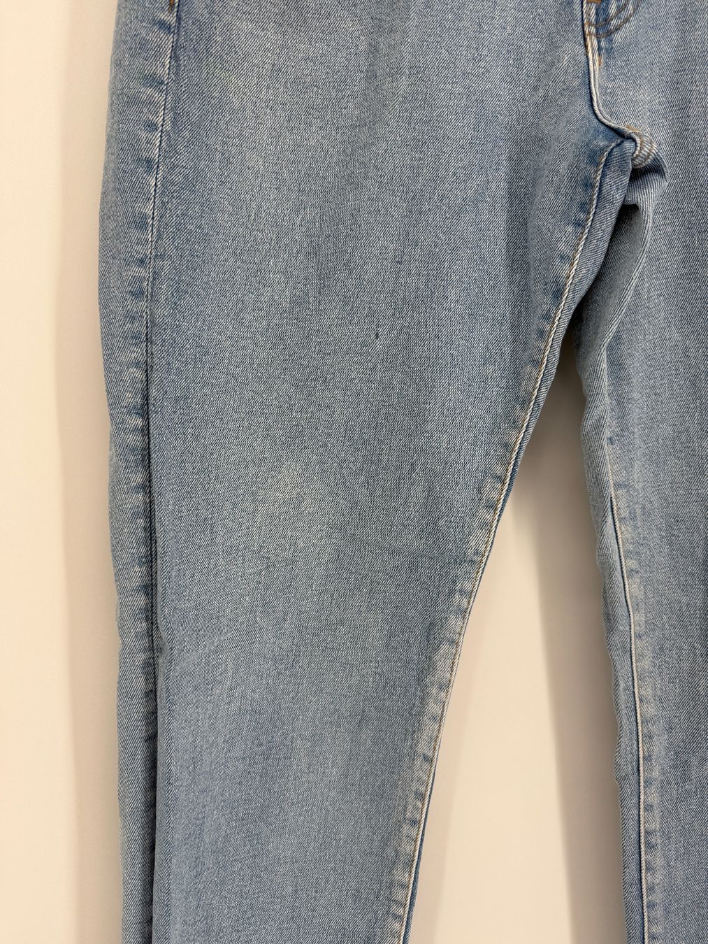 H&M Jeans: Herren Jeans von H&M Gr. 32/32 Regular fit – Usato da Auenstein venduto da moin. 1