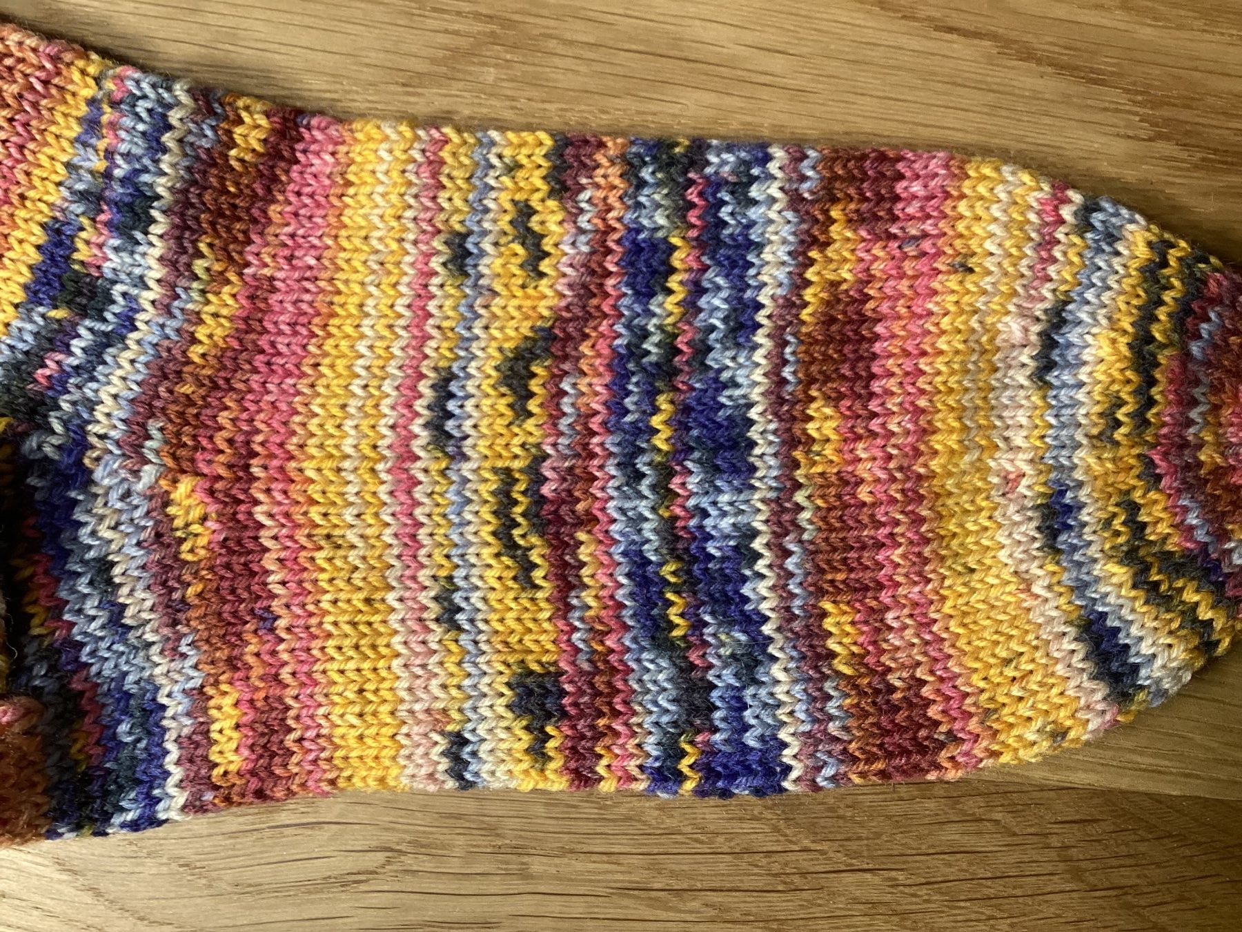 Calze: Handgestrickte Vicent van Gogh Socken – Nuovo e nell'imballaggio originale da Flawil venduto da kruemeli02 1