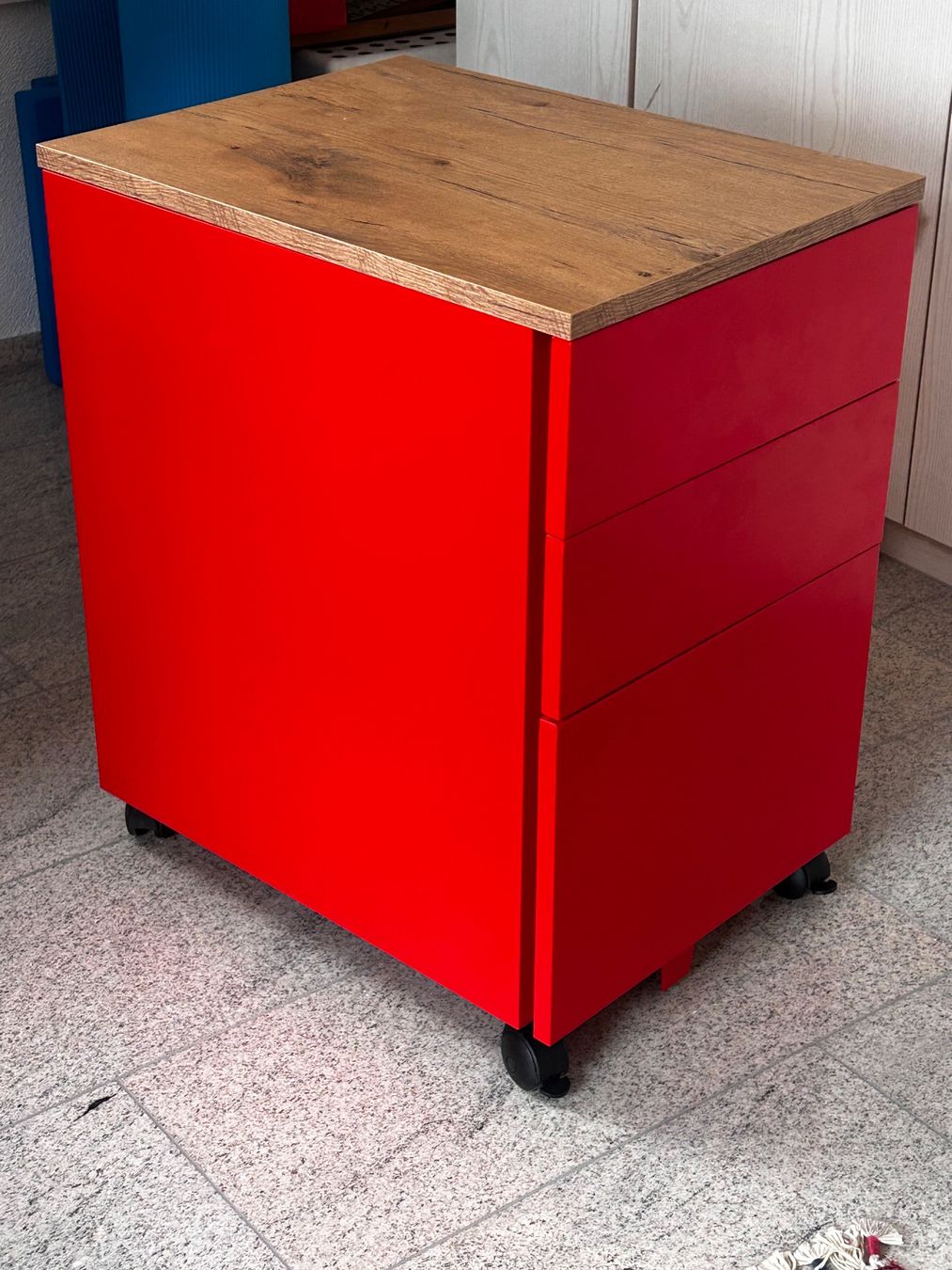 Banconi: SchubladenRollkorpus mit grosser Tiefe: HxBxT=56cmx42cmx56cm – Nuovo e nell'imballaggio originale da Fehraltorf venduto da lukasarnold