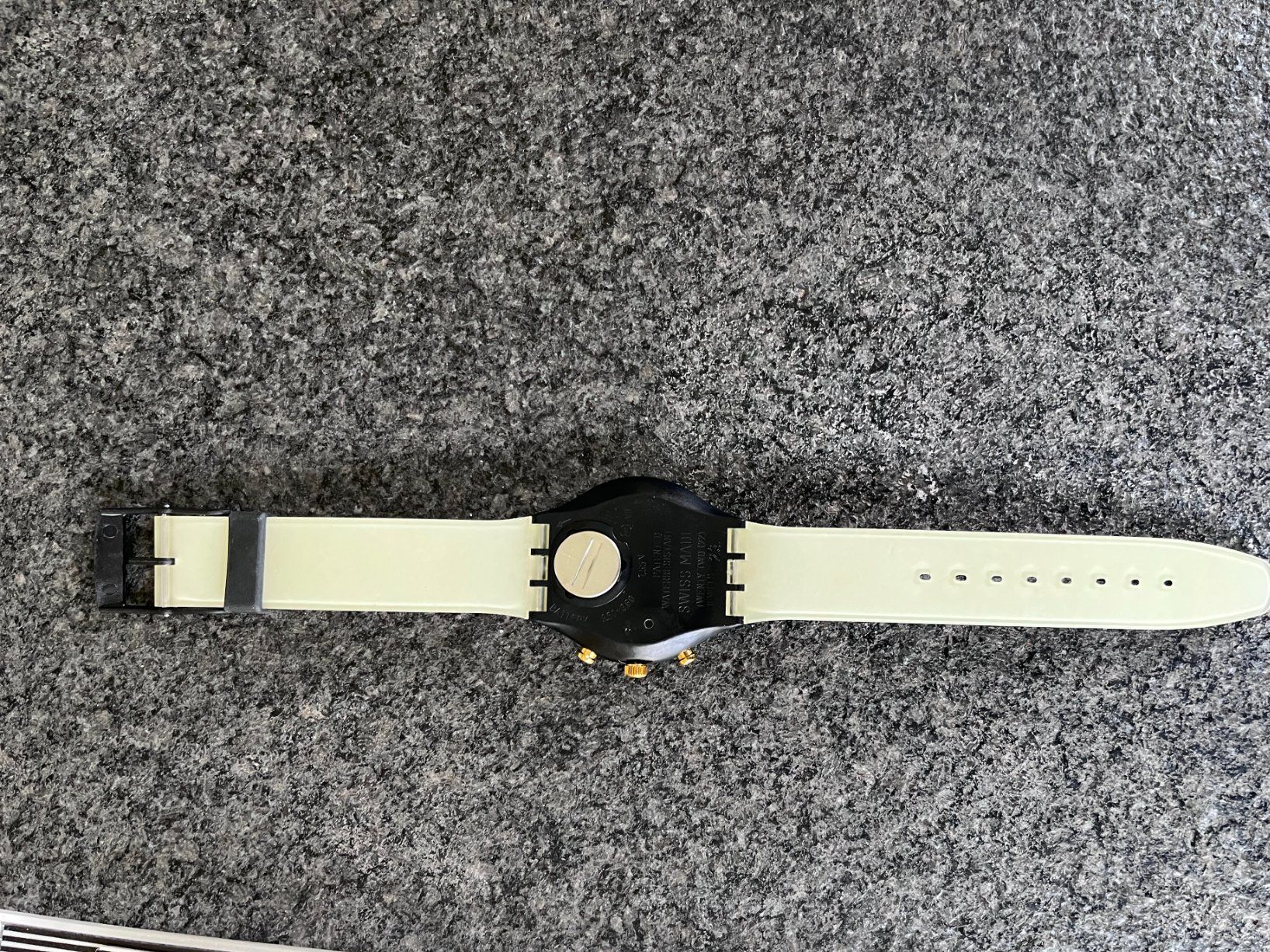 Swatch Uhren: Swatch Chronograph SCB108 – Gebraucht aus Allschwil von Zermatt 2