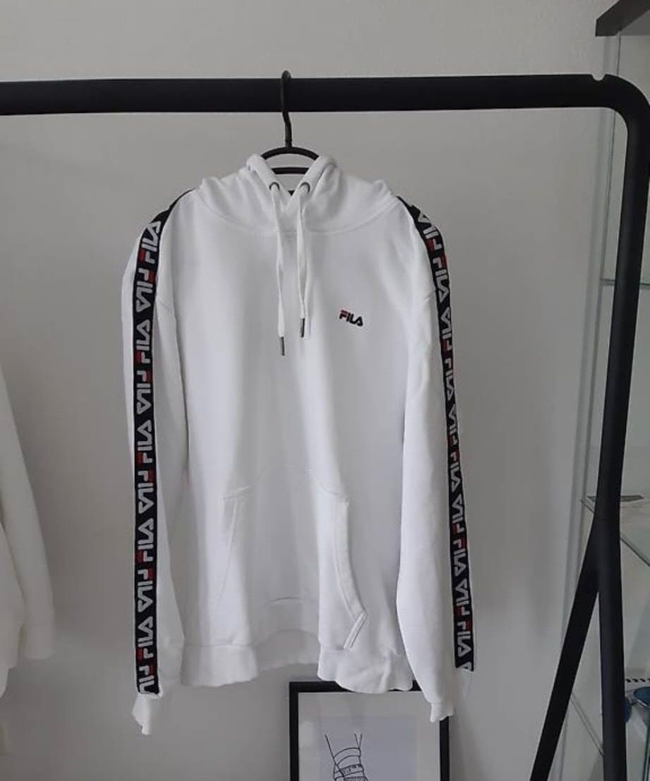 Maglioni & Felpe: Pullover / Hoodie Grösse M – Usato da Urdorf venduto da Daniela028