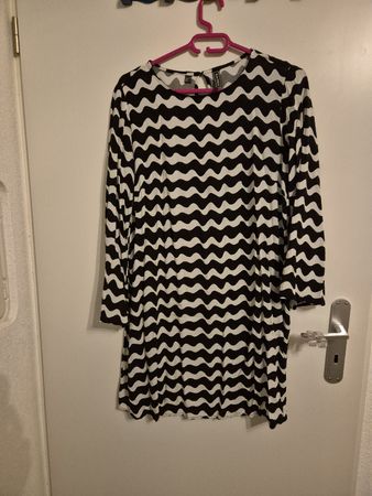 Kleid 42