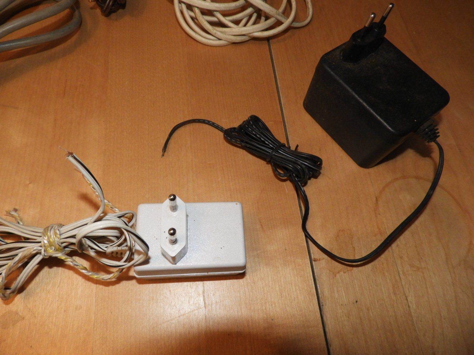Cavi: ELEKTRO, 100M  DRAHT NEXANS  + STROM UNTERBRECHER – Nuovo e nell'imballaggio originale da Ettingen venduto da troll-mutter 8