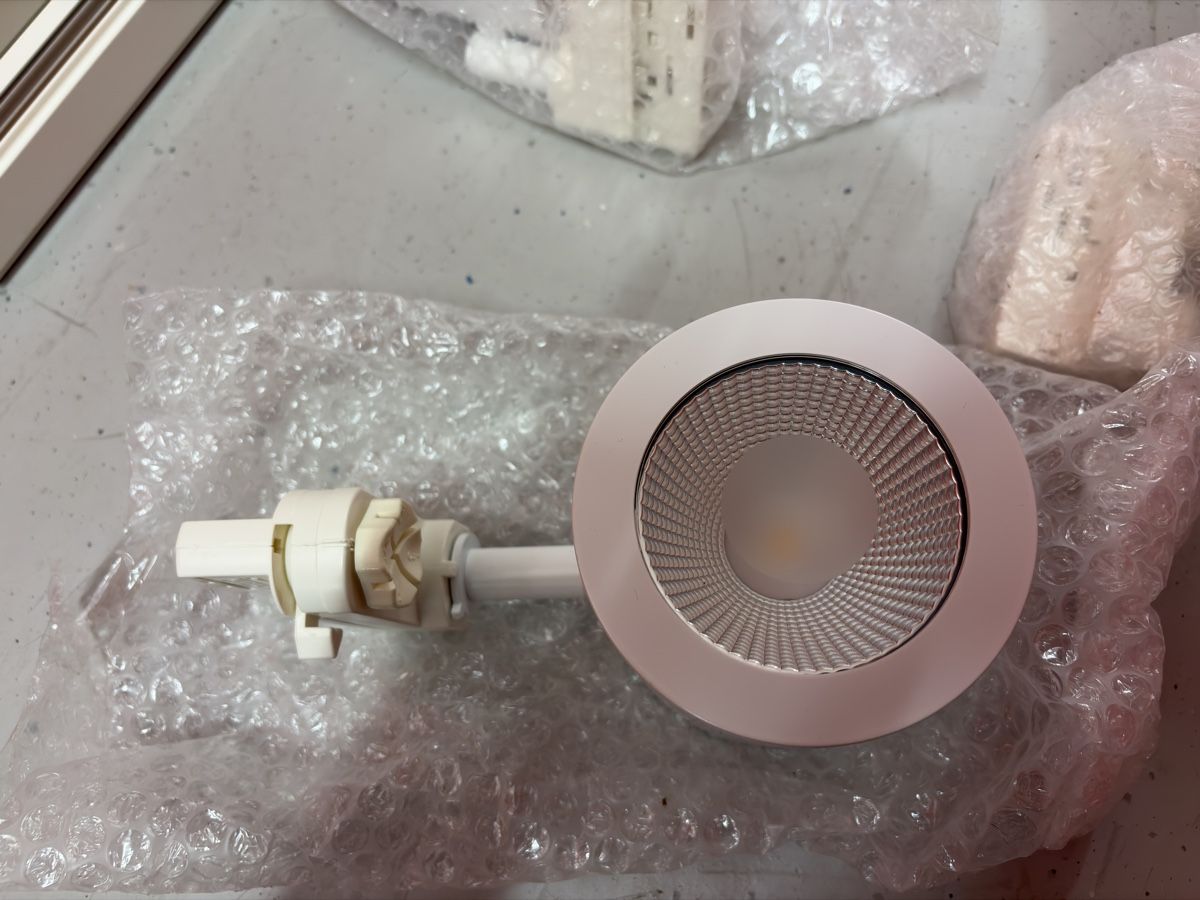 Kronleuchter & Deckenlampen: Track/rail LED spots for shop/store use – Gebraucht aus Nyon von tor_6gr5 7