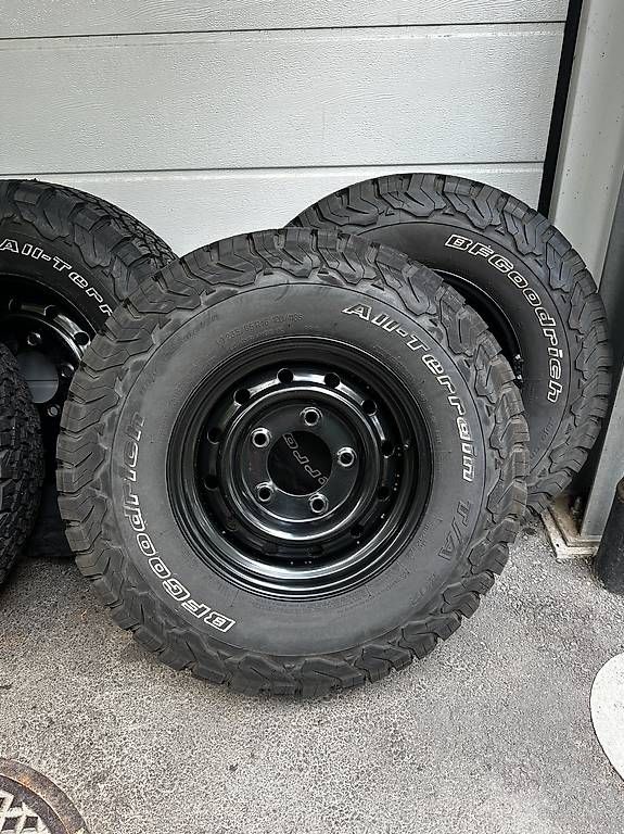 Land Rover Pneus & Kompletträder: Land Rover Defender Radsatz – Gebraucht aus Bern von Gianneler 2