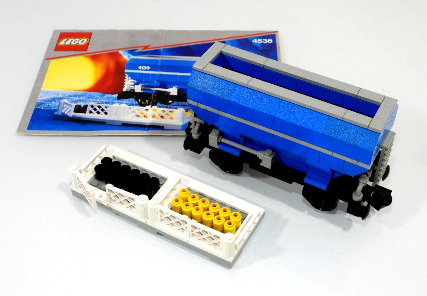 Lego Baukästen: LEGO EISENBAHN 4536 BLAUER SCHÜTTGUTWAGON – Gebraucht aus Turbenthal von Ddanuh 6