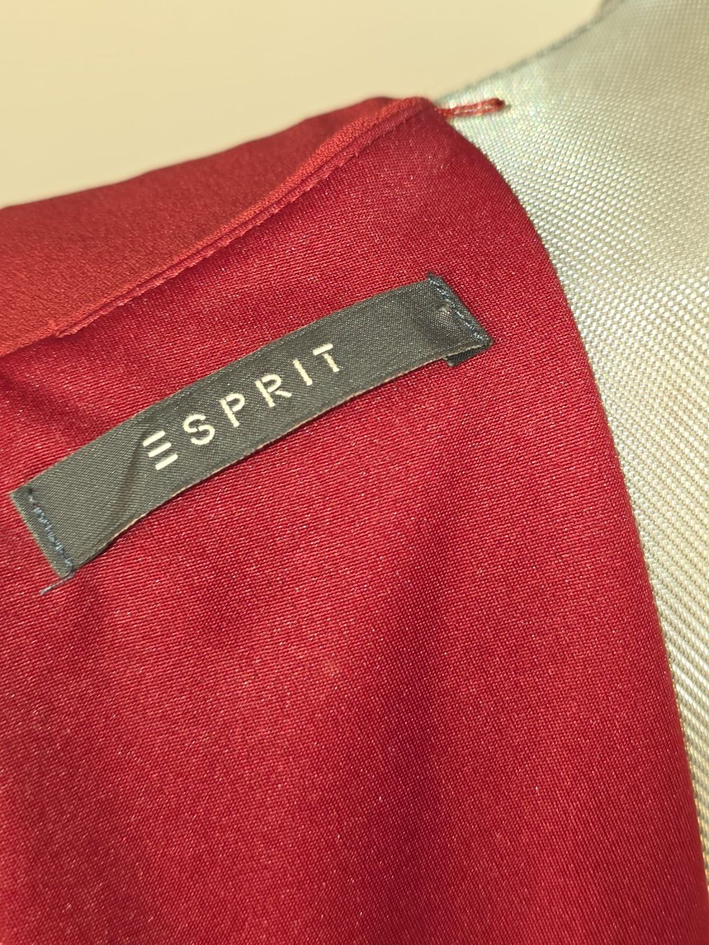 Esprit Kleider: XS 34 ESPRIT blutrotes elegantes ETUIKLEID stretch – Neu (gemäss Beschreibung) aus Dürnten von Bachtelsurfer 7