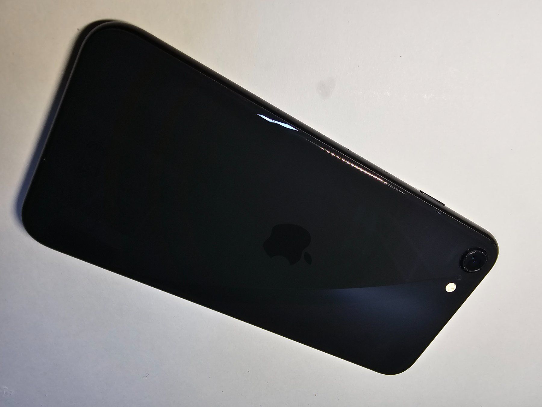 Apple Handys / Smartphones: iPhone SE, 64 GB, Schwarz - 87% akku – Defekt aus Zweidlen von RepToGo 1