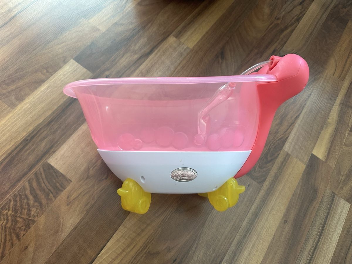 Badewannen: Badewanne Baby Born  – Gebraucht aus Zug von claudikei 1