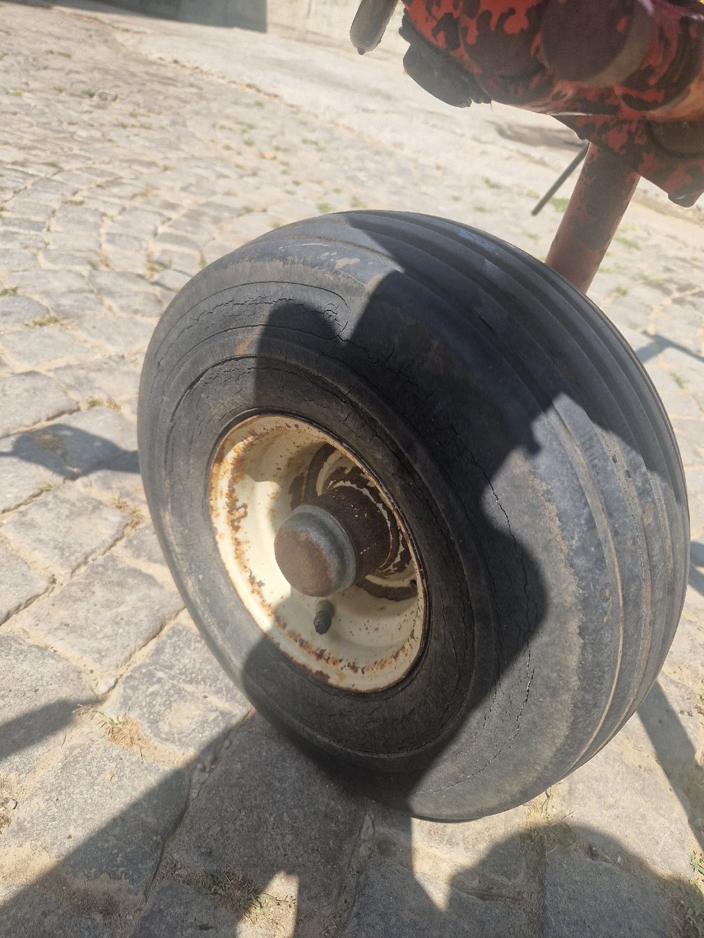 Alle Maschinen: Kuhn Kreiselheuer GF 4201MH – Gebraucht aus Ortschwaben von Biroma75 5