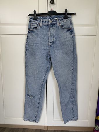 H&M High Waist Mom Jeans - Size 36