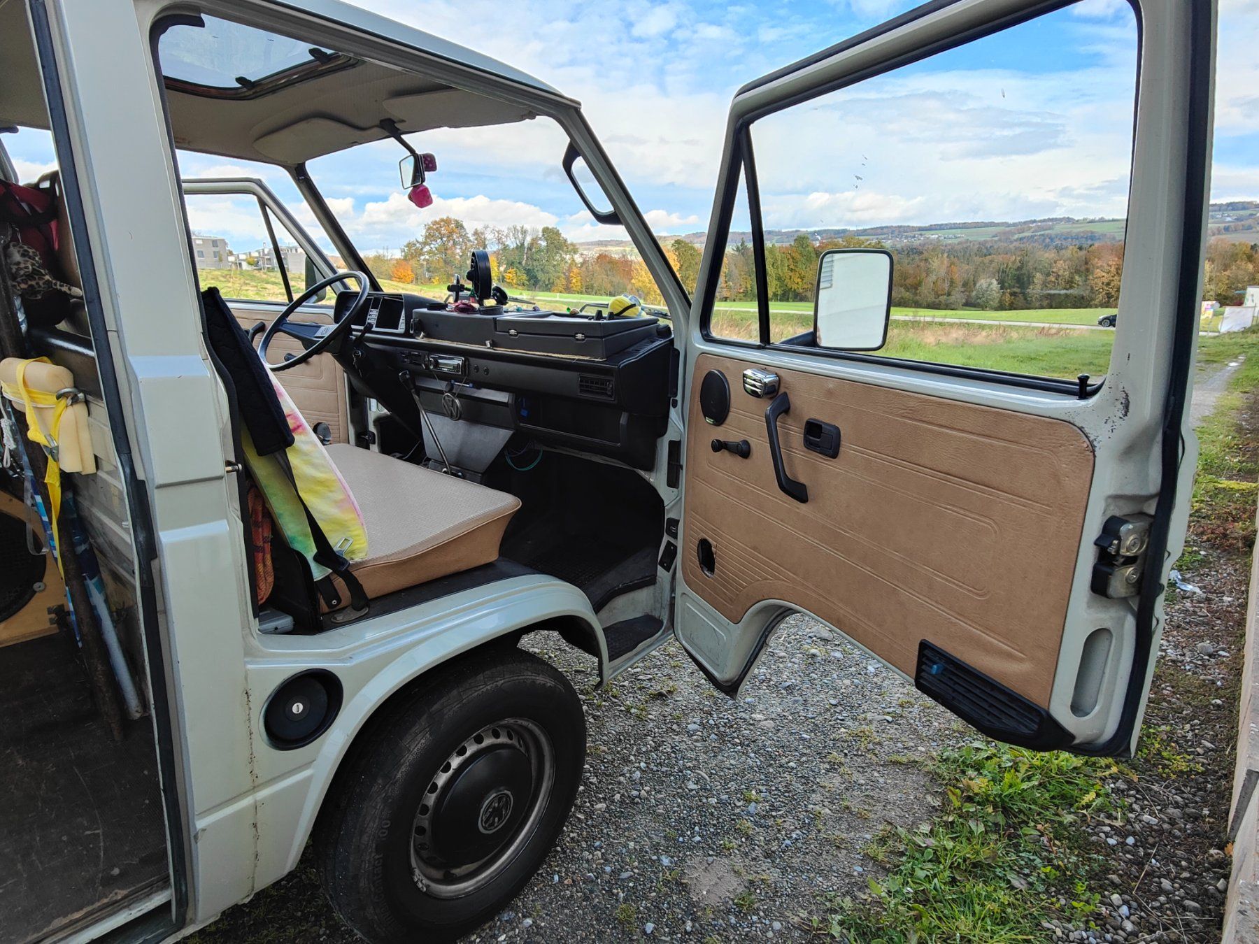 VW Camping Fahrzeuge: VW T3 Bus / Wohnwagen – Gebraucht aus Fischbach-Göslikon von SimonaL 9
