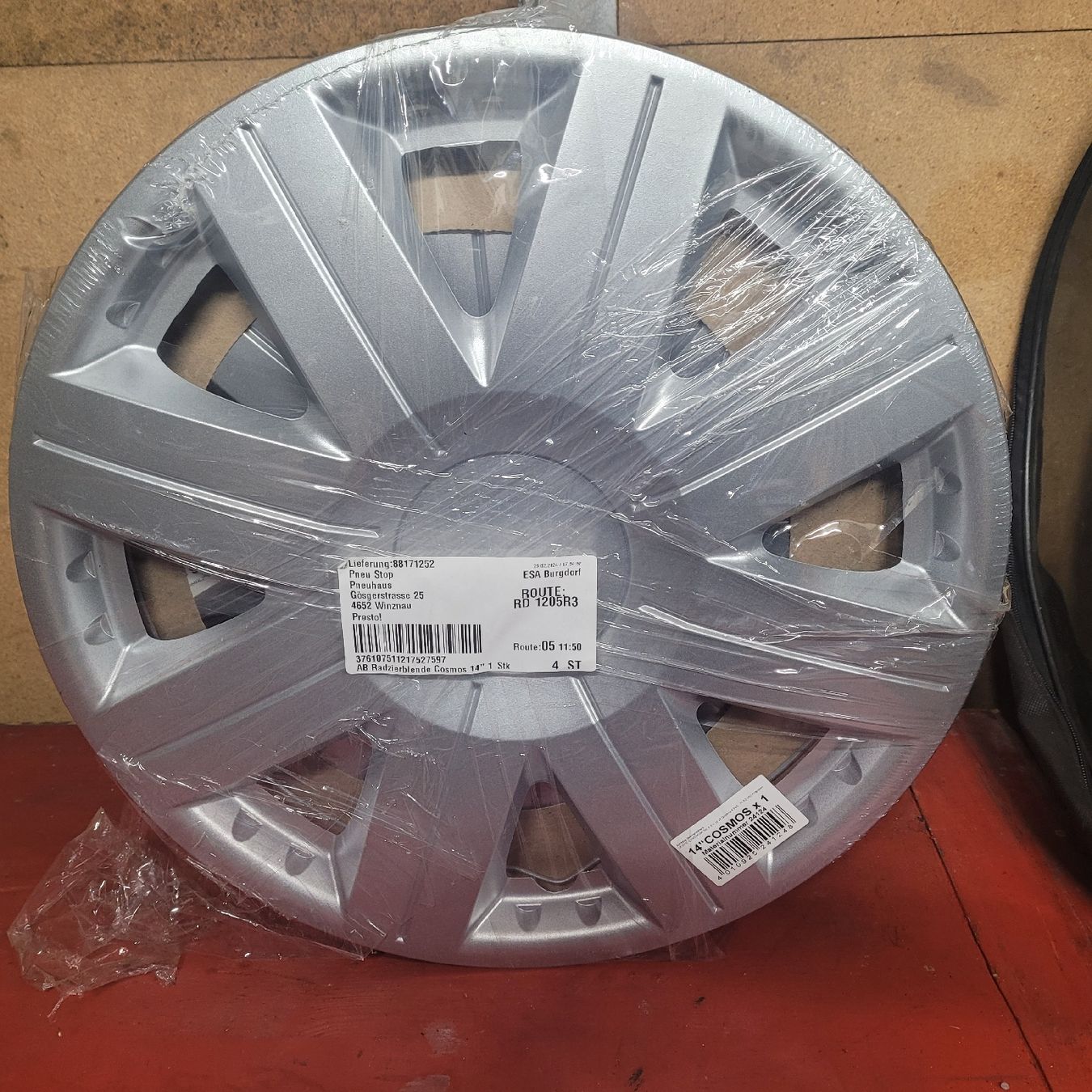 Tutti pezzi di ricambio auto: 14" radabdeckungen neu – Nuovo (secondo la descrizione) da Oftringen venduto da Trance_queen90