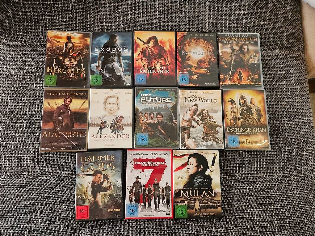 Tutti i DVDs: Dvd Kriegsfilme 13.stk – Usato da Blankenburg venduto da kat_hx7f
