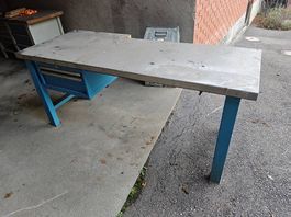 Werkbank mit Schubladenstock