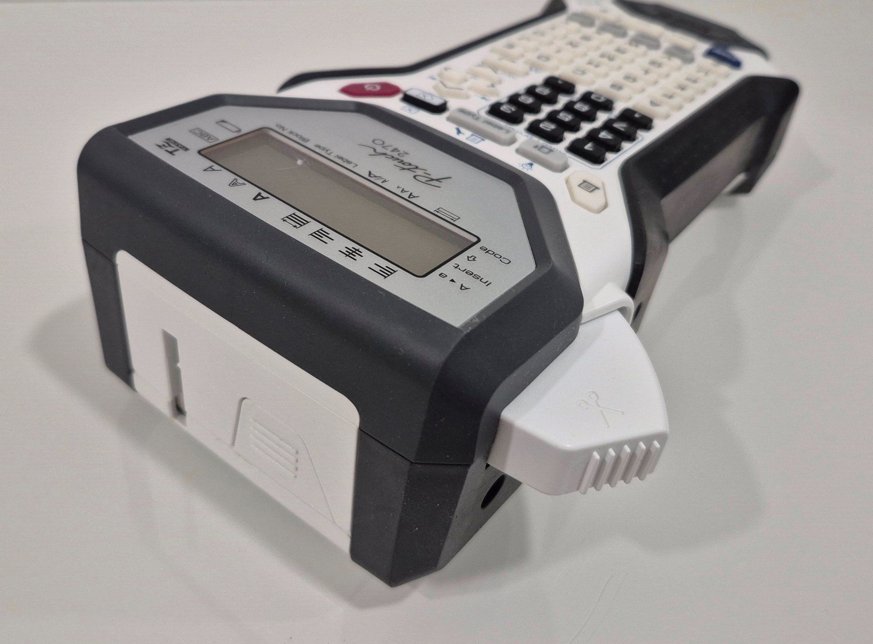 Brother Stampanti: brother P-touch 2470 inkl. Netzadapter – Usato da Höri venduto da Nastaq 5