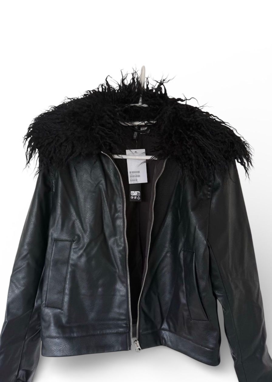 H&M Giacche: Veste tendance ✨ – Nuovo (secondo la descrizione) da Monthey venduto da sen_6ckr