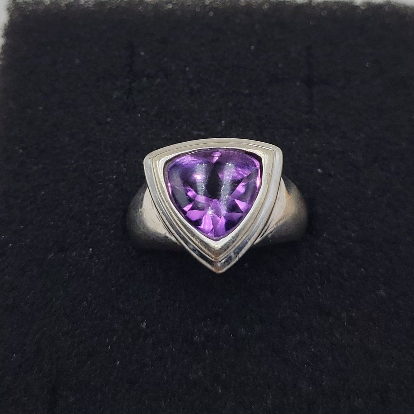 Anelli: Gold 375 Ring Mit Amethyst – Usato da Wald ZH venduto da Dasilver