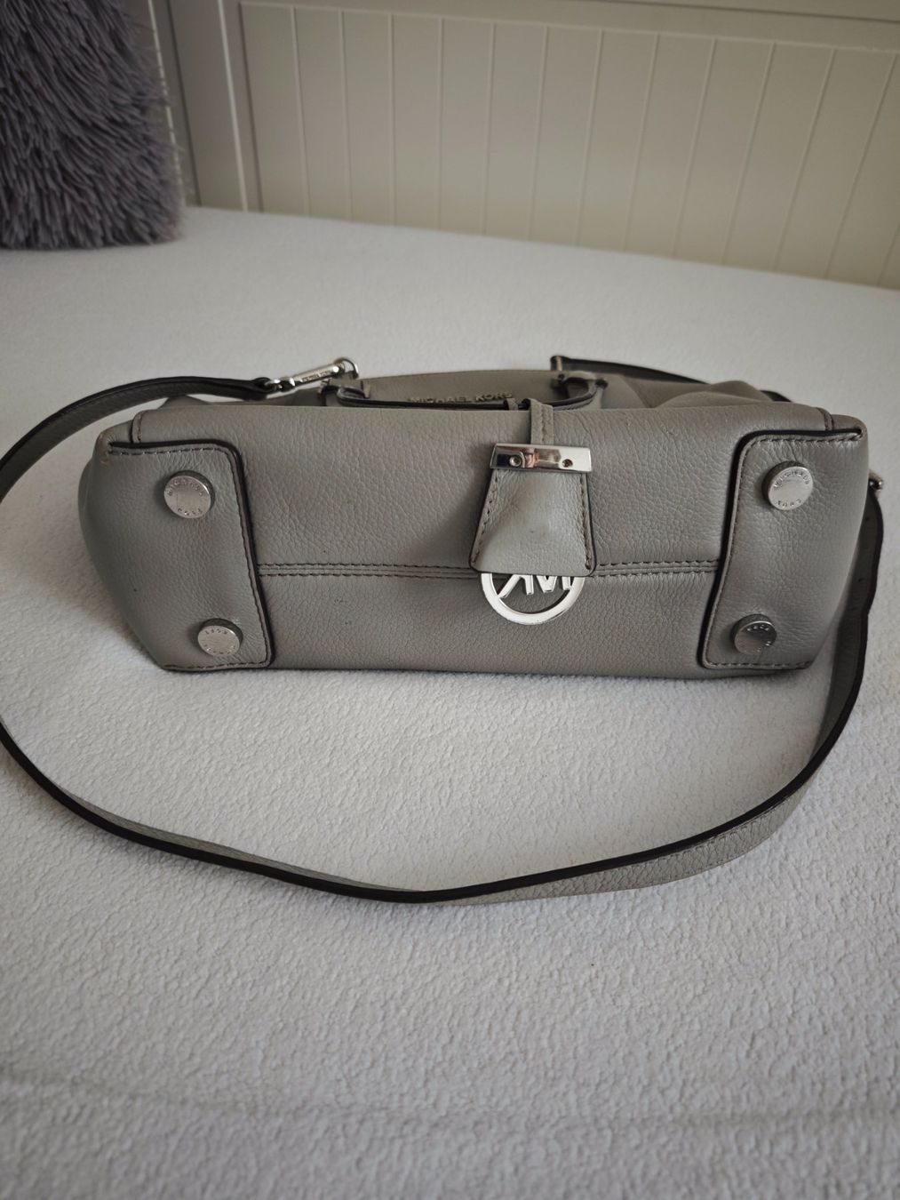 Michael Kors Borse da donna: Elegante Michael Kors Handtasche, Grau – Usato da Gunzgen venduto da 0Aurin0 1