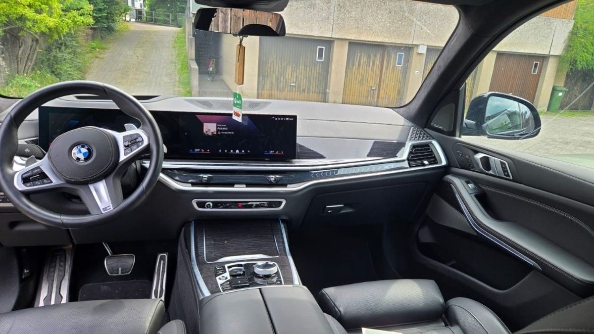 BMW Automobili: BMW X7 SUV, Black, Petrol, Automatic – Nuovo (secondo la descrizione) da Buchs SG venduto da ajv_bv7h 3