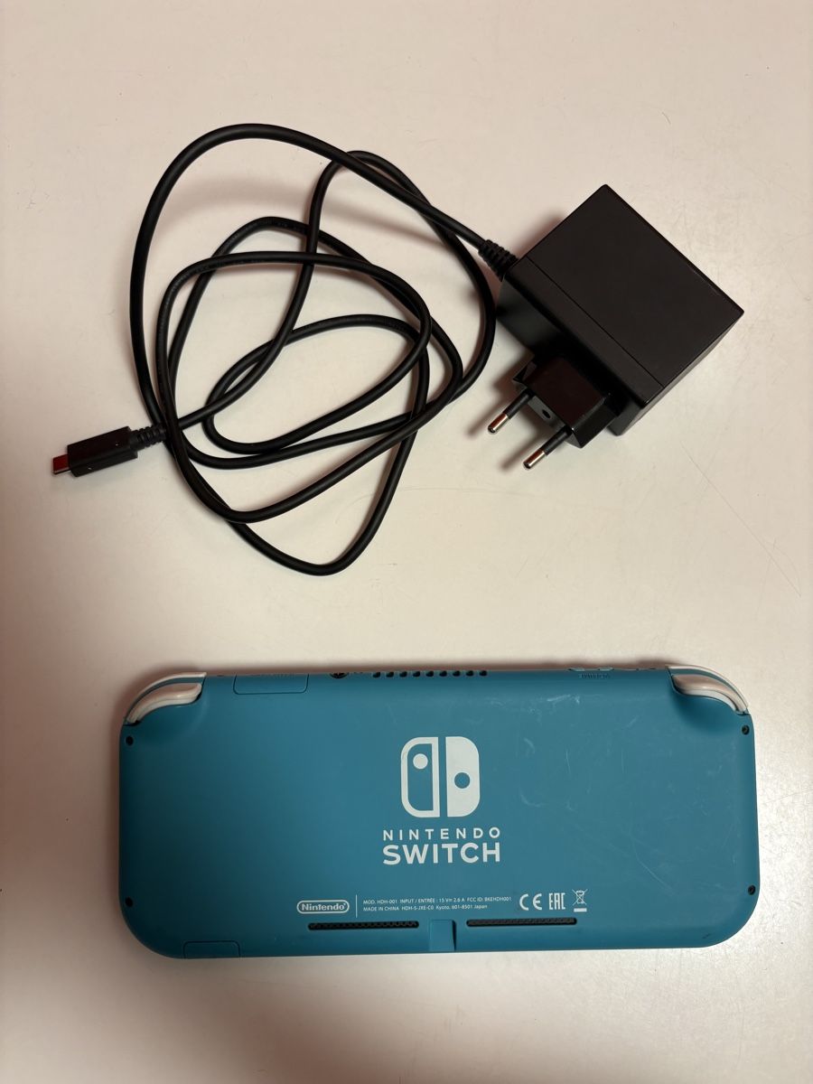 Nintendo Console: Nintendo Switch Lite  – Usato da Bern venduto da noa_76z7 1