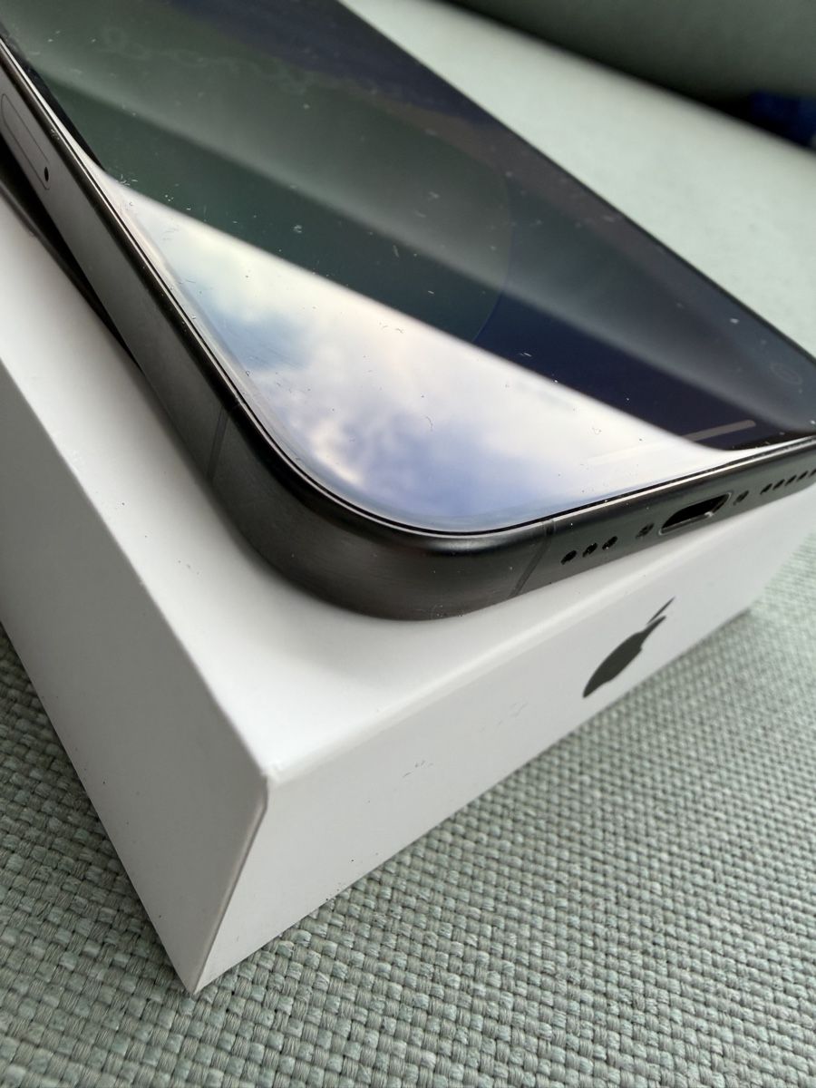Apple Handys / Smartphones: iPhone 15 Pro sehr guter Zustand  – Gebraucht aus Sursee von Dersempacher 3