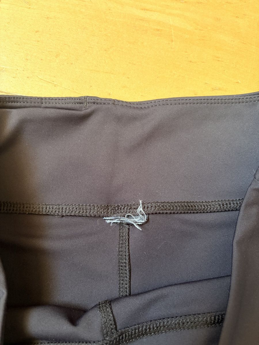 Leggings: Legging patte d’éléphant  – Usato da Lavigny venduto da Lea_9rxv 1