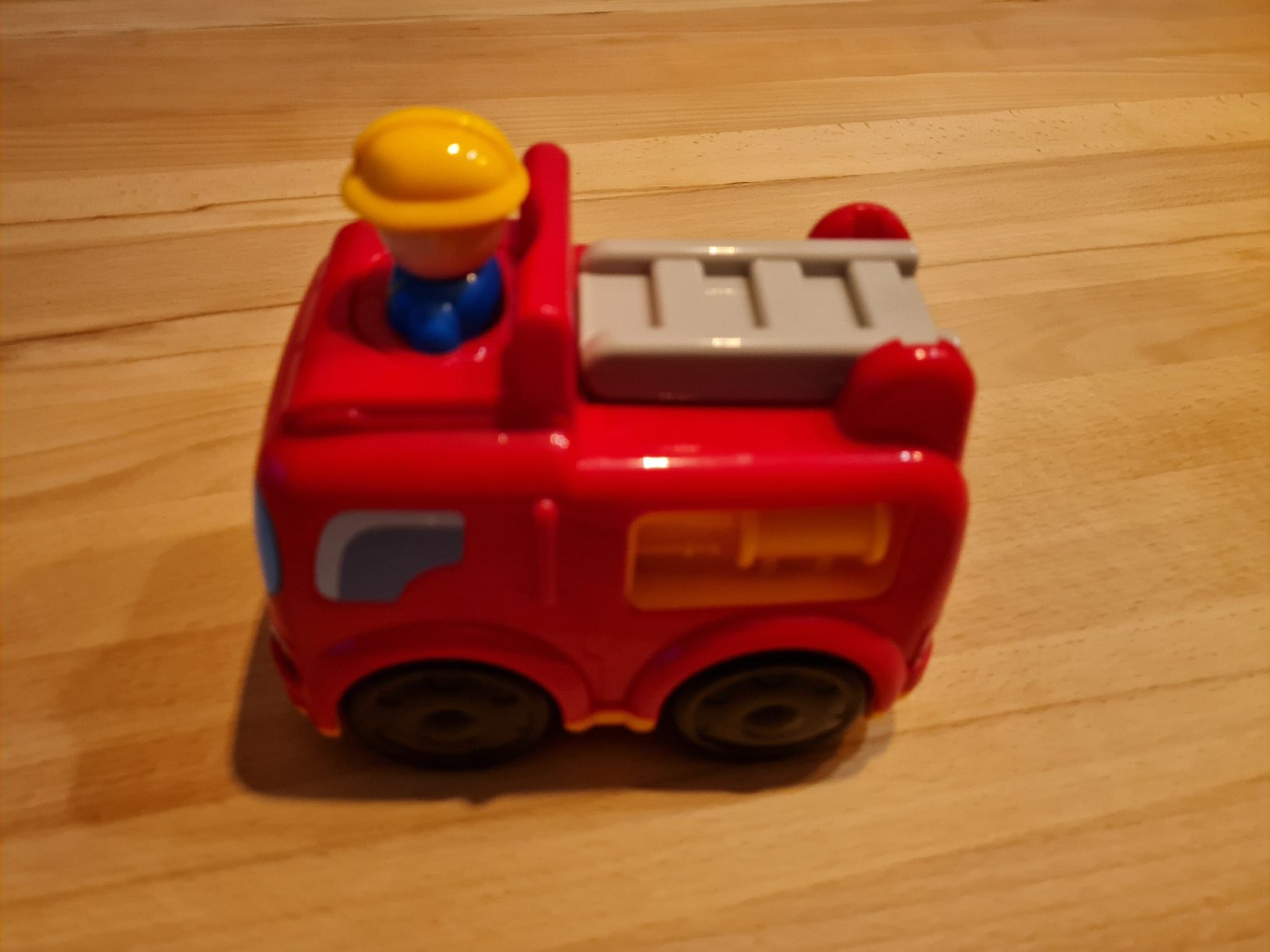 Jouets: Spielzeug Feuerwehrauto – D'occasion à Tagelswangen par Heaven2501