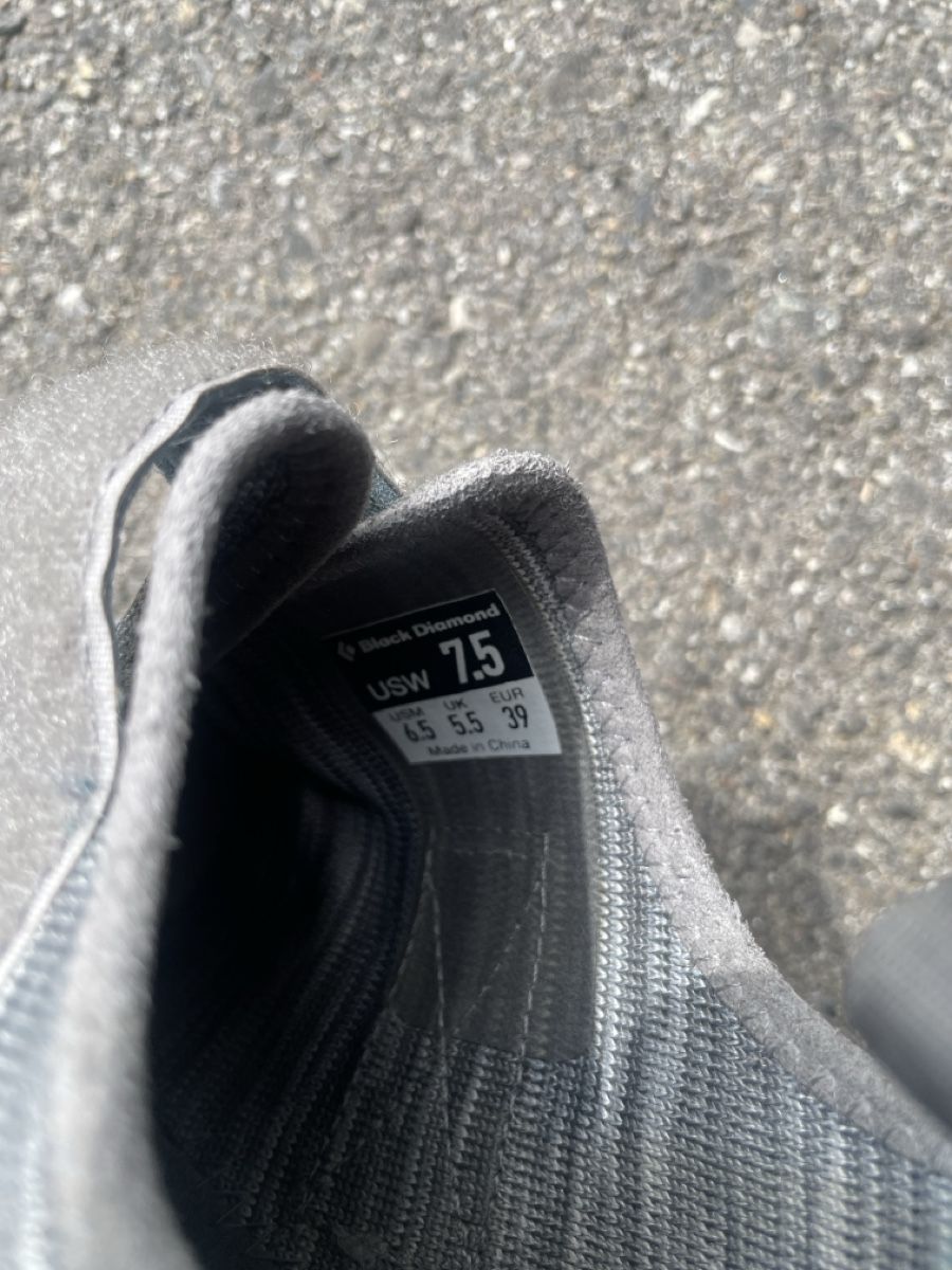 Black Diamond Scarpe da donna: Black Diamond Kletterschuhe – Usato da Meiringen venduto da Maersk 4