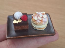 Handmade Bienenstich und Blattgold Törtchen