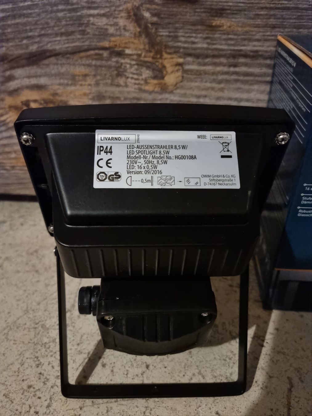 Lampen: LED-Aussenstrahler 8.5W – Neu und originalverpackt aus Kesswil von mie_g89p 4