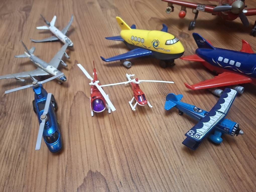 Modellismo RC: Modellflugzeugsammlung – Usato da Therwil venduto da Johndo01 3