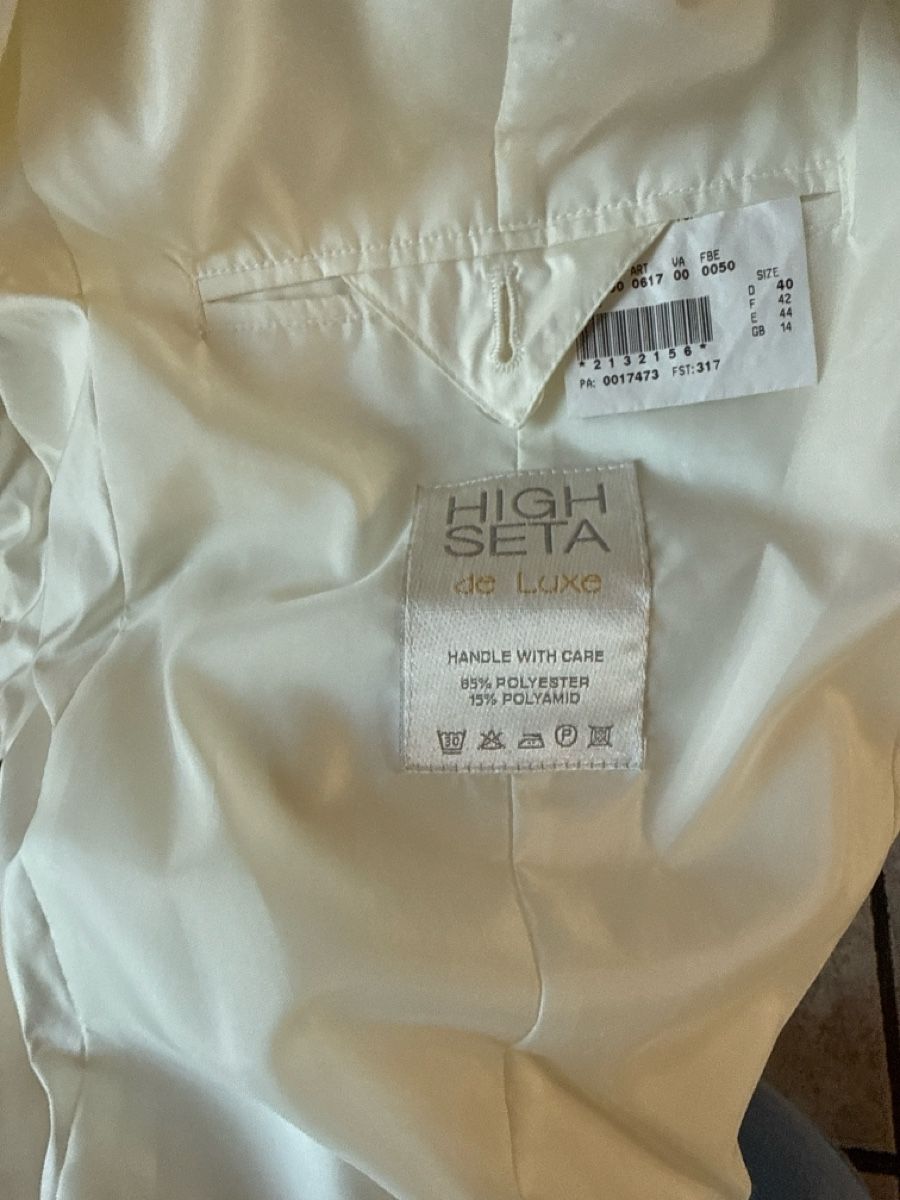 Giacche: Damen Jacke Grösse 40 weiss – Usato da Dettighofen (Lengwil) venduto da Dolol 4