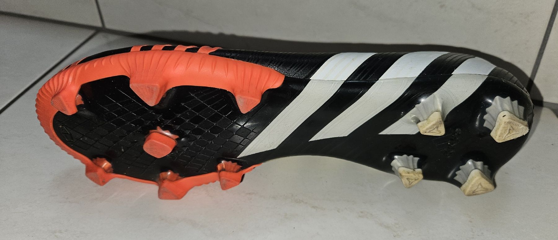 Adidas Chaussures hommes: Fussballschuh 45 – D'occasion à Grabs par Fun4you 1