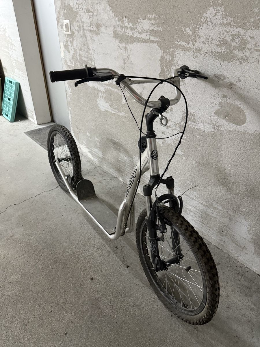 Biciclette: Tretroller/Scooter – Nuovo (secondo la descrizione) da Le Prese venduto da mantamanta02 1