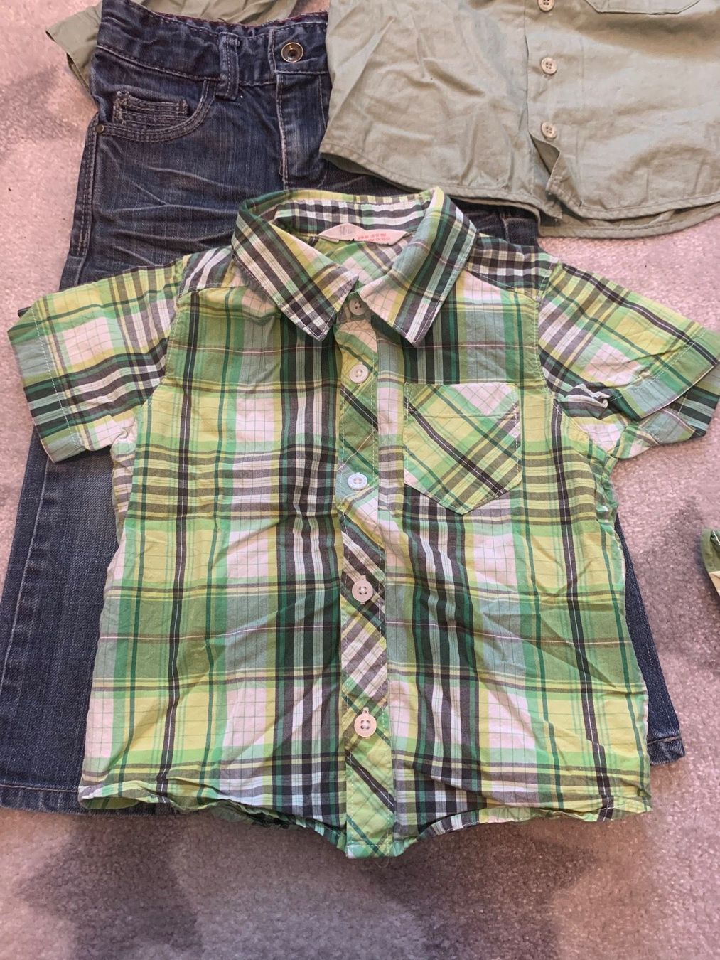 Lotti & Set di vestiti: Cooles Jungen-Set Gr.86 – Usato da Kreuzlingen venduto da jamie45 2