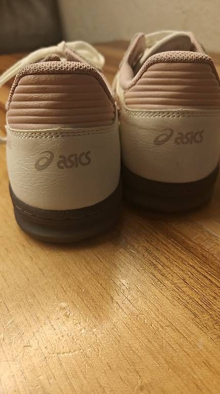 Chaussures hommes: ASICS Turnschuhe Gr. 41.5 – D'occasion à Baar par Baarsan 1