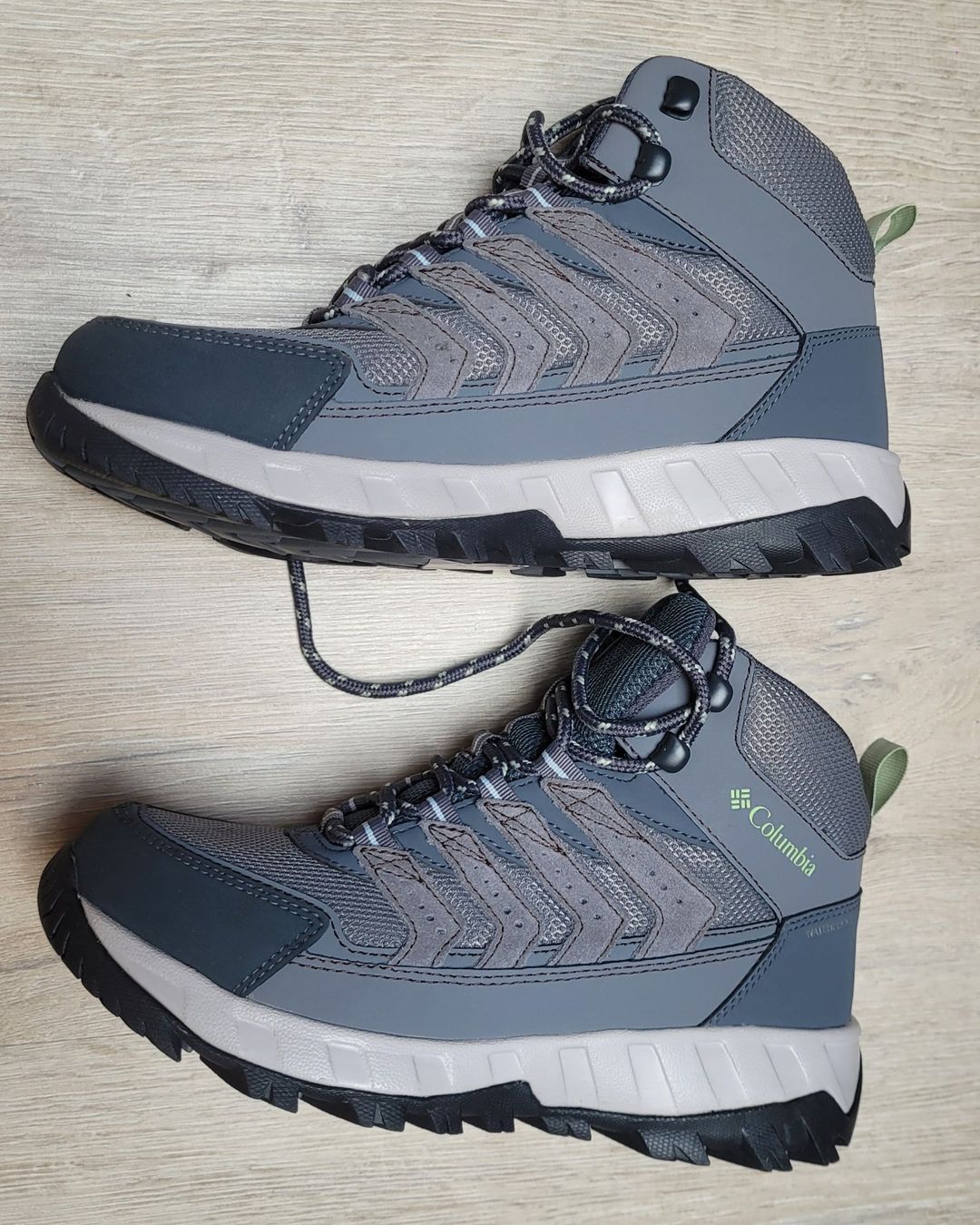 Columbia Scarpe da donna: Columbia Wanderschuhe, Grau, Gr. 38, Neu – Nuovo e nell'imballaggio originale da Münchenstein venduto da sun_mx9b 5