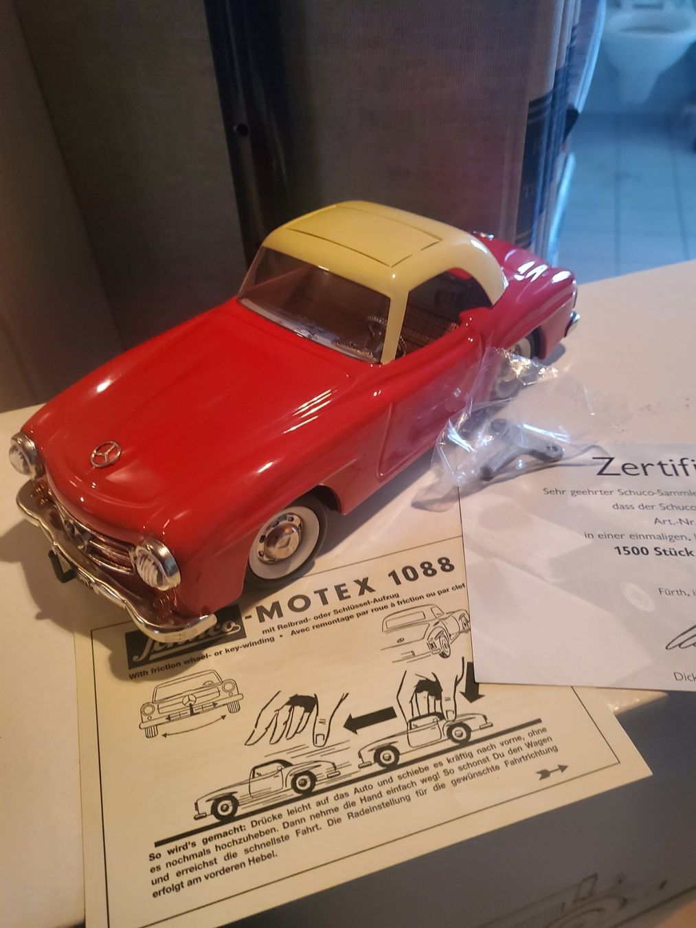 Spielzeuge: SchucoMotex 1088 Mercedes 190 SL – Neu und originalverpackt aus Wolfertswil von mic_vy7d 1