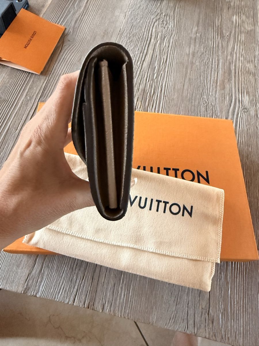 Louis Vuitton Portemonnaies: Louis Vuitton – Neuf avec emballage d'origine à Vétroz par cais 1