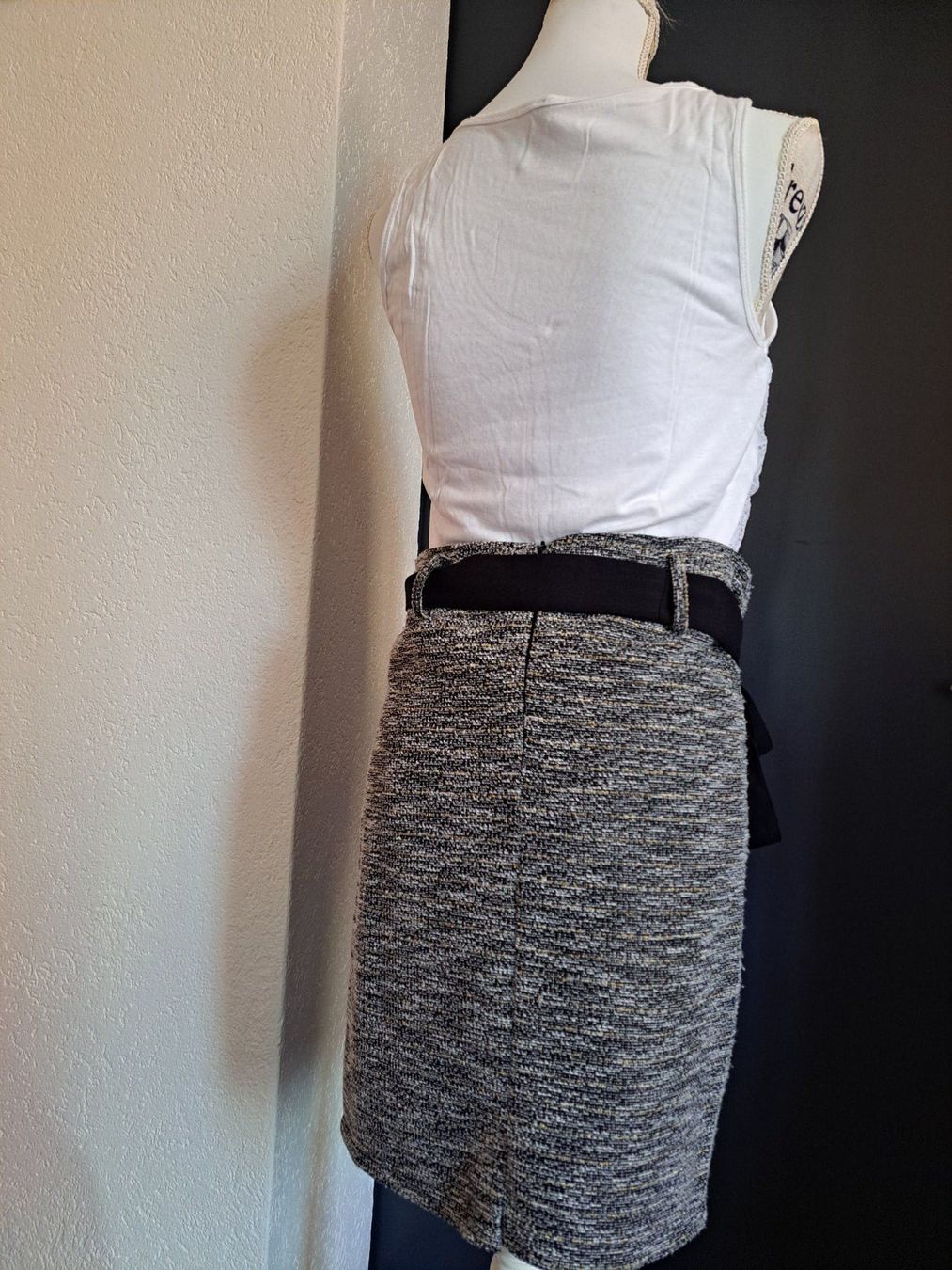 Röcke: Jupe, ceinture et top devant dentelle – Gebraucht aus Courrendlin von Aheinza 2