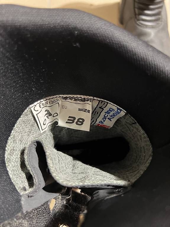 Alpinestars Scarpe da uomo: Bottes moto Alpinestars 38 – Usato da Onex venduto da Bazma 1