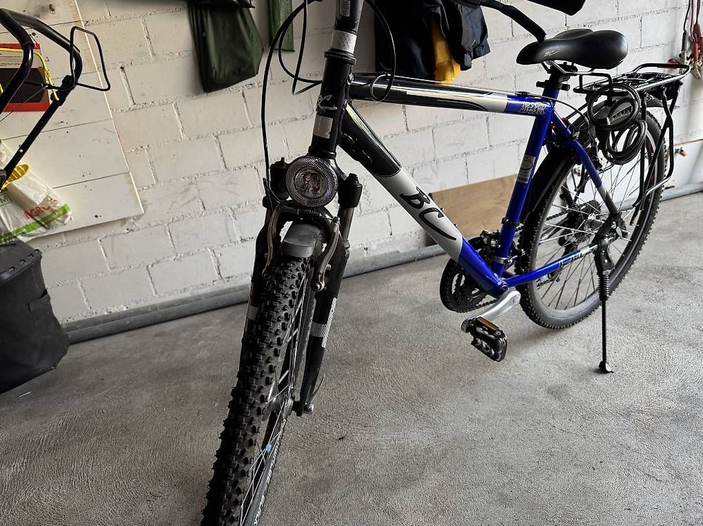 Velos: Junior Fahrrad  – Gebraucht aus Lenzburg von bes_8zjy
